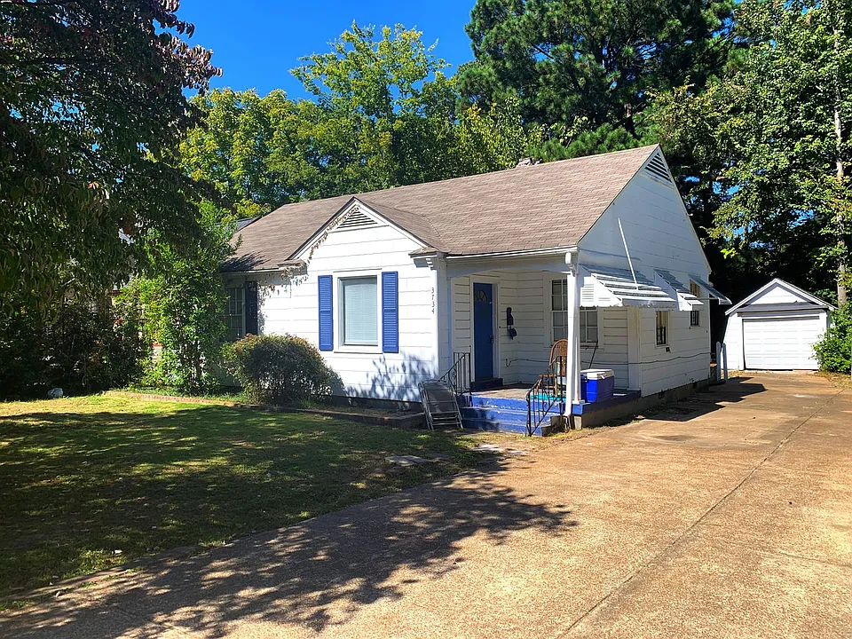 3734 Kearney Ave