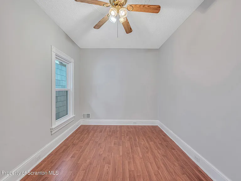 1703 Monsey Ave — Photo 16