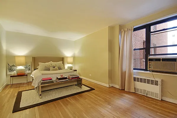 Sold by Corcoran | media 6