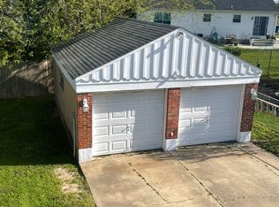 30 Fernwood Ave, New Castle, DE 19720