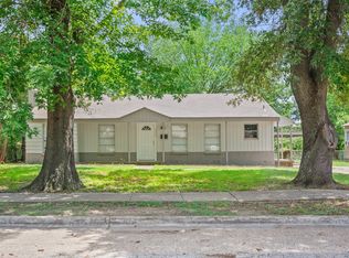 1432 Meadowbrook Dr, Garland, TX 75042