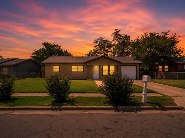 2614 E Cornell St, Lubbock, TX 79403