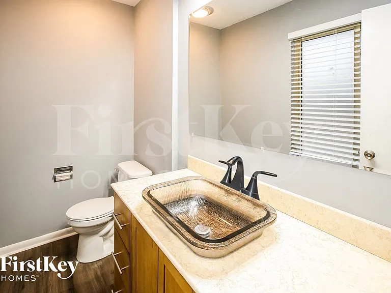 7843 Stafford Ln — Photo 10