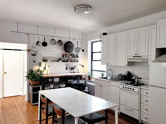 Rented by Building Equity Real Estate LLC | media 1