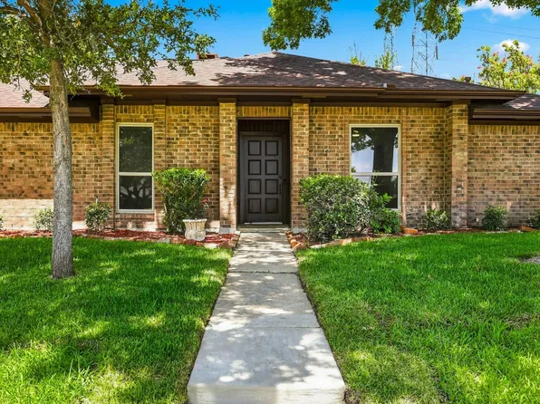 2517 Lawnview Dr, Carrollton, TX 75006