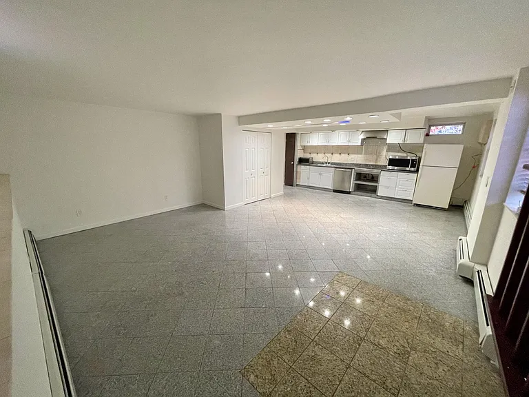 86 Edgewood Ave #GW — Photo 1