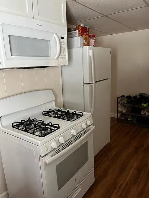 nice tidy kitchen