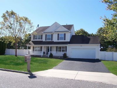32 Audobon Street, Medford, NY, 11763