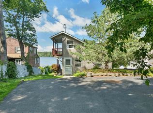 93 Conleys Grove Rd, Derry, NH 03038