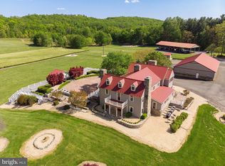 10599 Warland Rd, Marshall, VA 20115