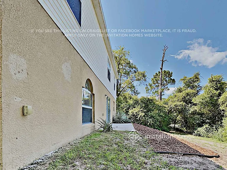 1225 Howland Blvd — Photo 18