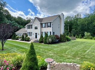 35 E Lantern Rd, Smithfield, RI 02917