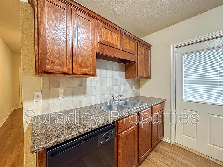 204A Andy Ln — Photo 6