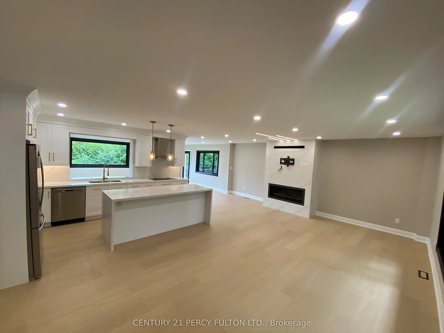 3 bed, $3,400 — Photo 3