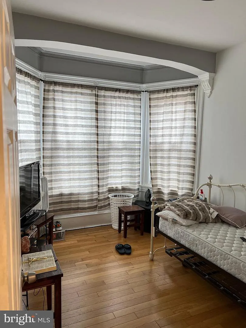 2 bed, 950 sqft, $950 — Photo 3