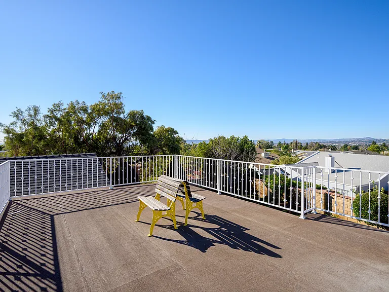 13945 Breger Ave — Photo 35