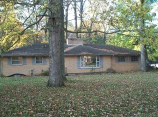 1001 Tralee Trl, Dayton, OH 45430