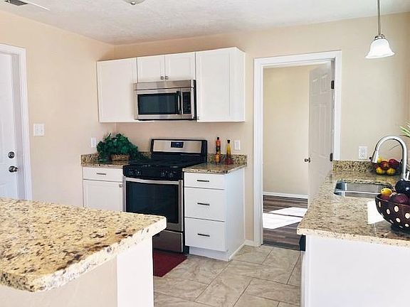 3rd image of 5117 Grande Dr NW