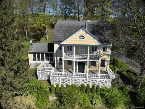 170 Greendale Road, Hudson, NY 12534