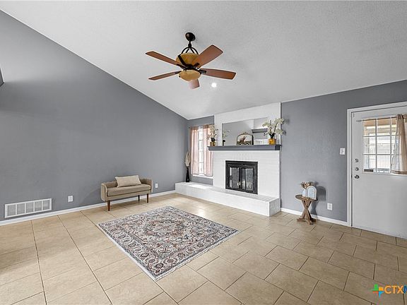 5th image of 1805 Kingwood Dr