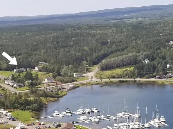 110 De Raymond St, Richmond, NS B0E 3B0