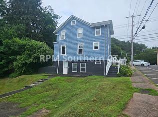 33 Evergreen Ave, Hamden, CT 06518