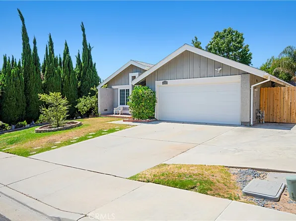 1845 Clearwater Dr, Camarillo, CA 93012