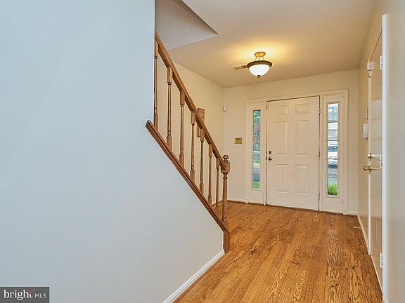 5th image of 5411 Wycklow Ct