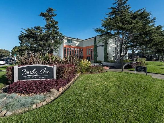 3rd image of 788 Edgewater Blvd APT 302
