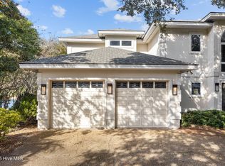 518 Egret Lake Drive, Pine Knoll Shores, NC 28512