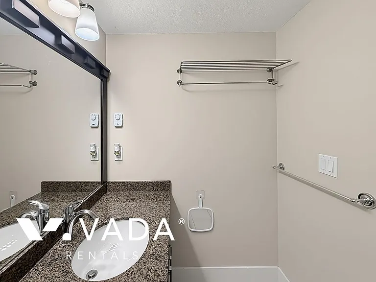 2175 Fraser Ave #309 — Photo 16