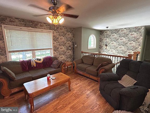 5th image of 10278 Redbud Rd