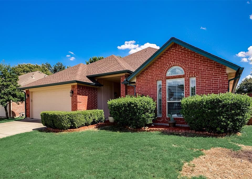 1st image of 6848 Greenleaf Dr