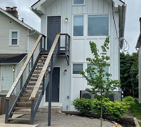 2nd image of 766 E Kossuth St