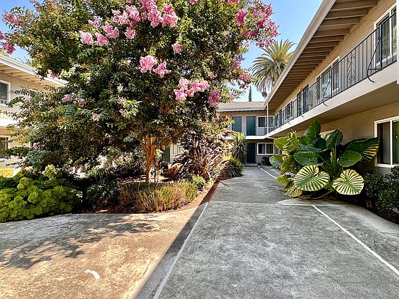 5th image of 262 Mariposa Ave #25