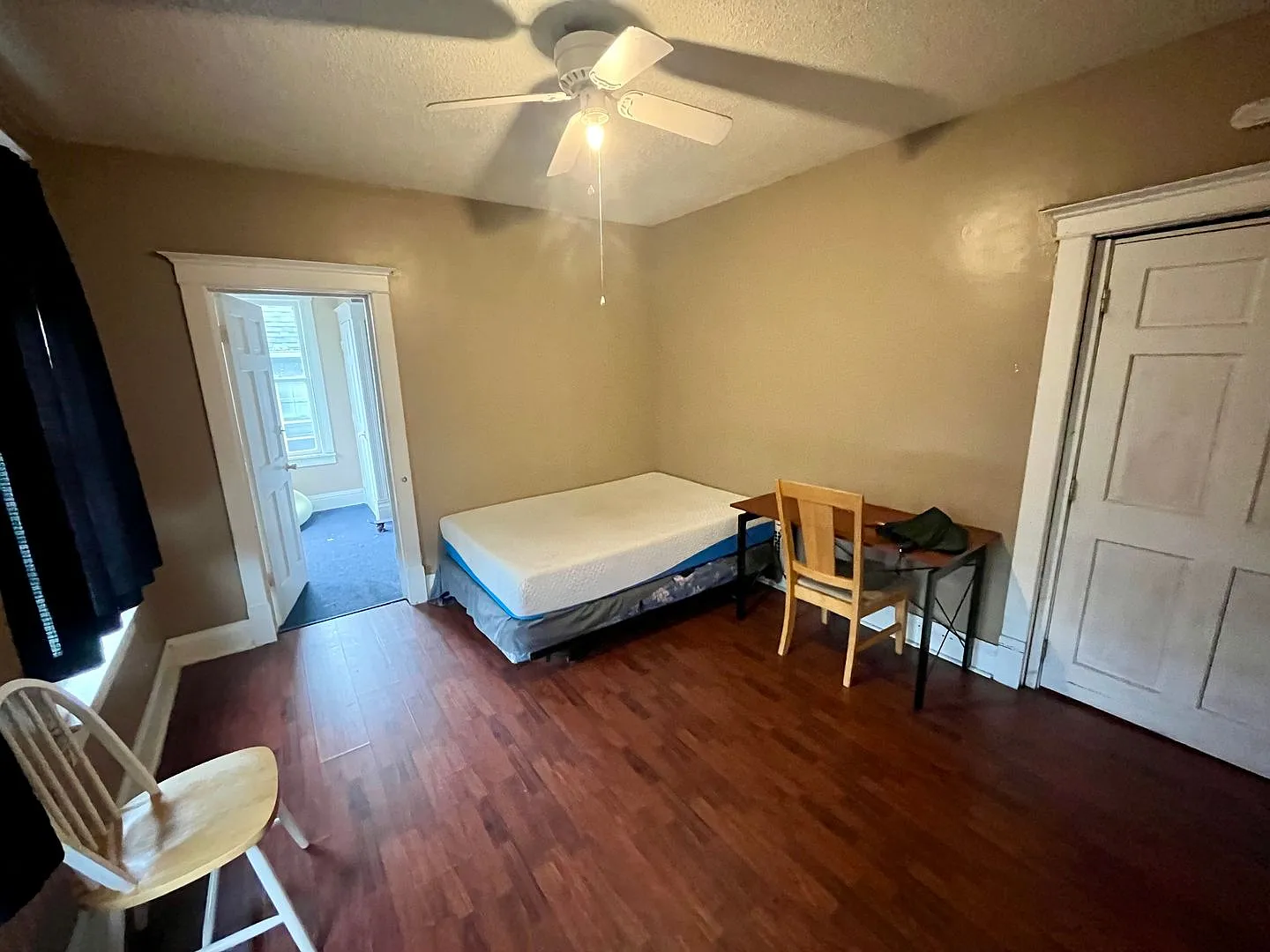 136 Laurel — Photo 3