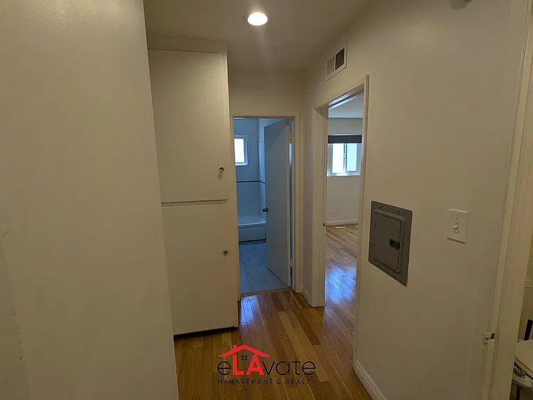 1515 S Beverly Glen Blvd #3 — Photo 7