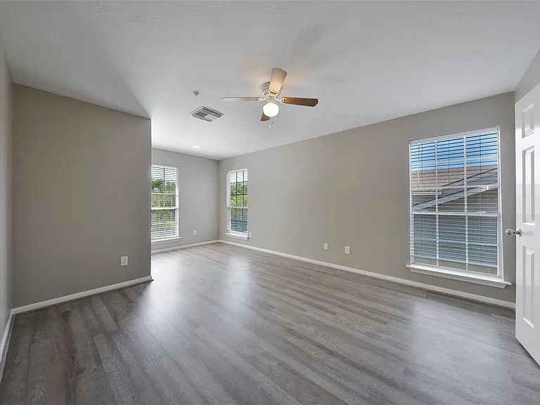 2710 Grants Lake Blvd #S6 — Photo 7