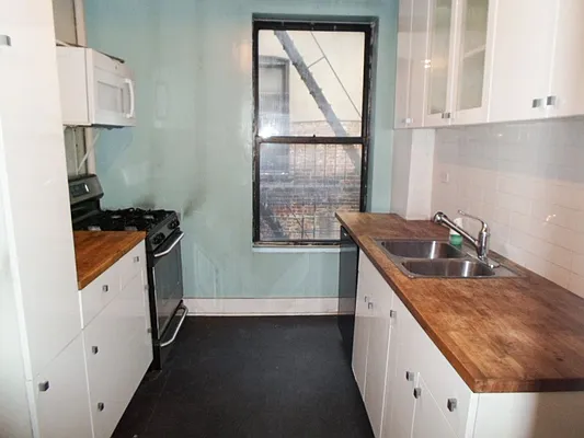 Sold by Manhattan Network Inc. | media 6