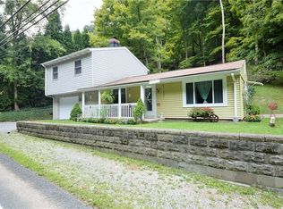 244 Spring Run Rd, Crescent, PA 15046