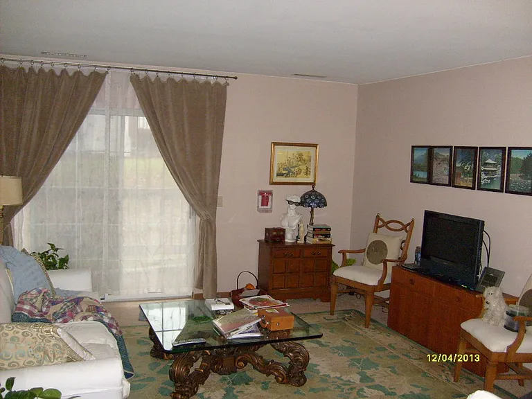 18 Woodridge Ct — Photo 23