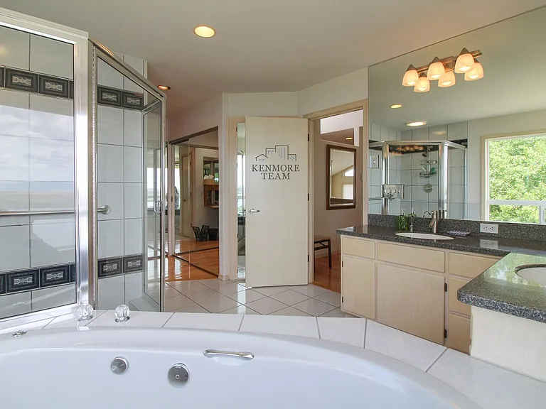2141 N Columbia River Rd — Photo 29