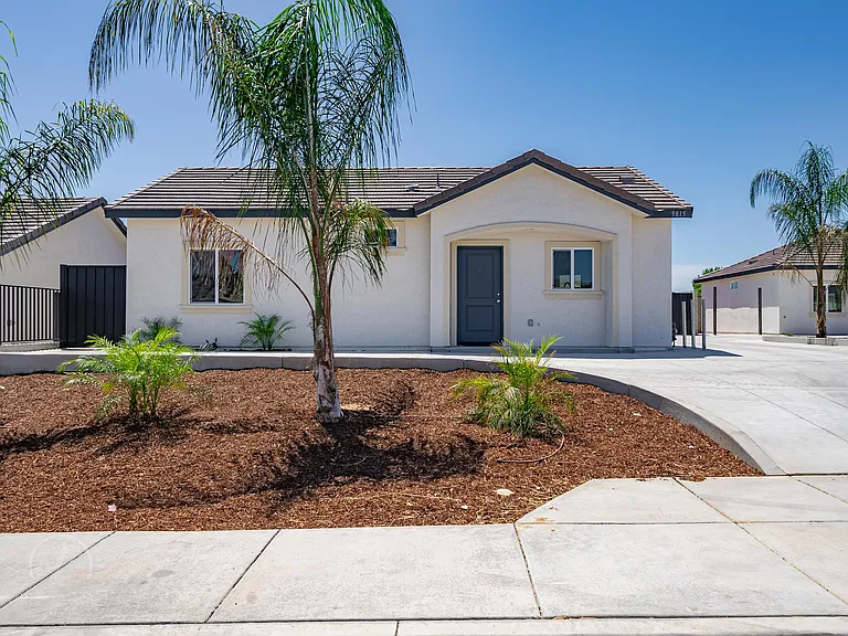 8918 Hills View Dr #A — Photo 1