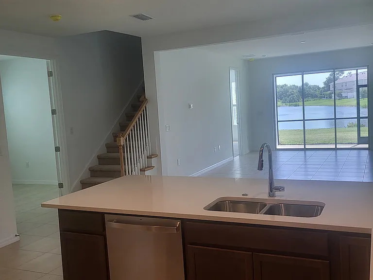 15076 Shady Palms Ln — Photo 13
