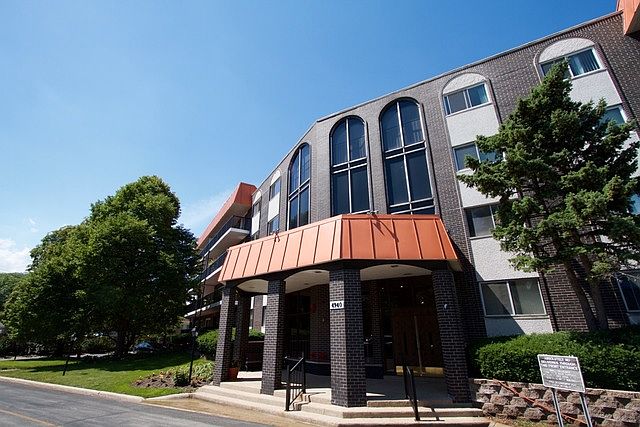 1st image of 4940 Foster St APT 408