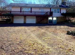 68 Lakeview Dr, Albrightsville, PA