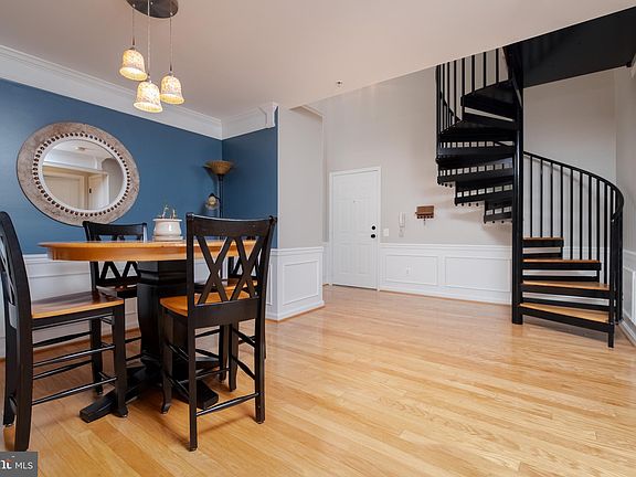 5th image of 411 Aggies Cir #9