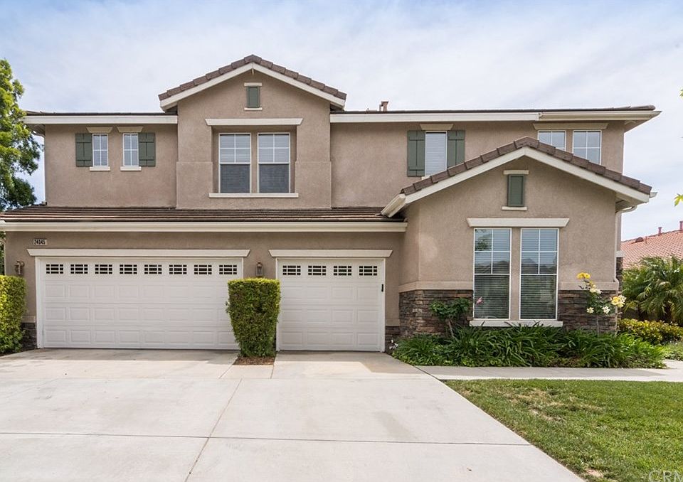 1st image of 24045 Esmeralda Ct
