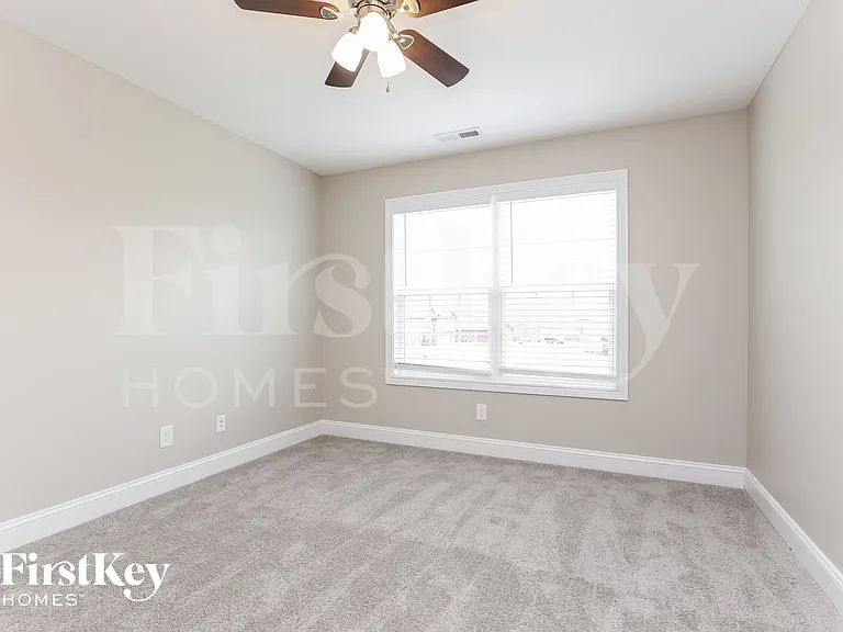 2392 Andersonville Dr — Photo 11