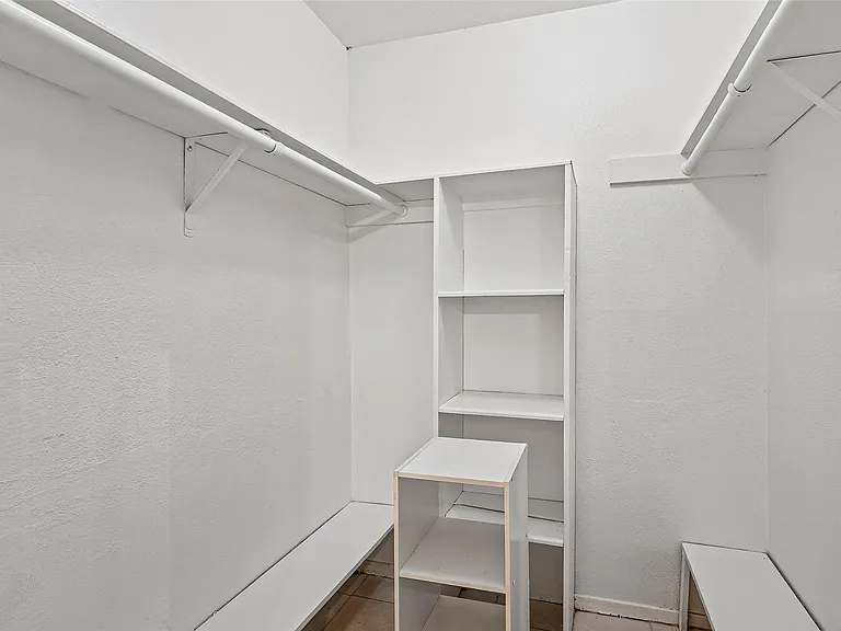 7200 Clarewood Dr #1904 — Photo 17